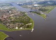 Kiel canal entrance from Elbe (© HPA 2009)